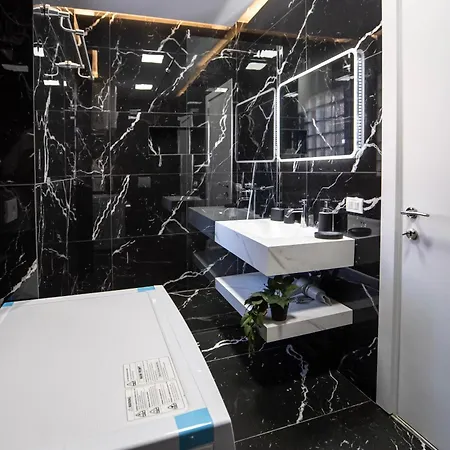 Modern 2br At New Bazaar -