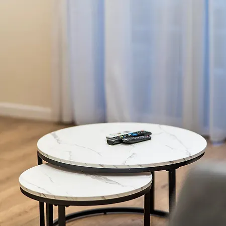 Modern 2br At New Bazaar - Tiran