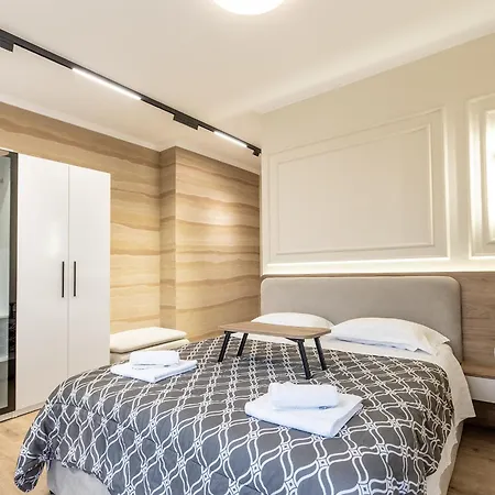 Modern 2br At New Bazaar - تيرانا