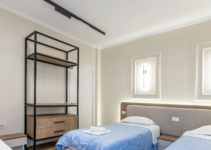 Modern 2br At New Bazaar - شقة تيرانا