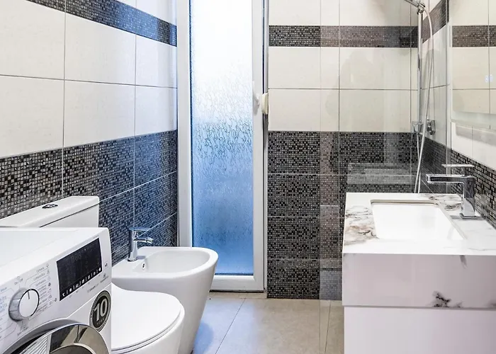 Modern 2br At New Bazaar - شقة تيرانا