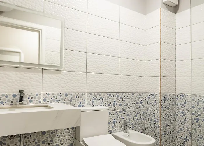 Апартаменты Modern 2br At New Bazaar - Тирана
