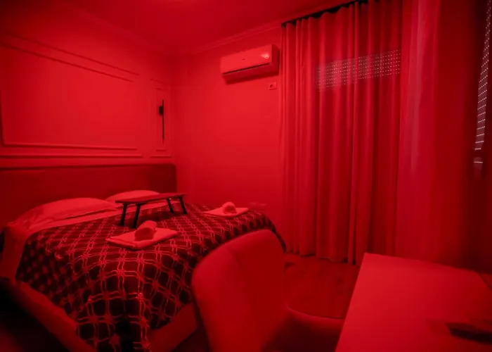 Modern 2br At New Bazaar - Appartamento Tirana