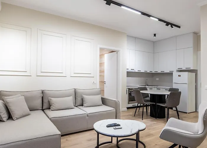 Modern 2br At New Bazaar - Апартаменты Тирана